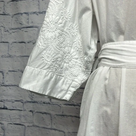 La Cera Embroidered Short Robe - Picture 10 of 11